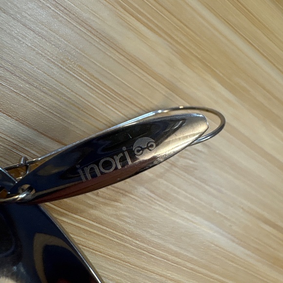 New Inori Stainless steel earrings - Picture 5 of 6